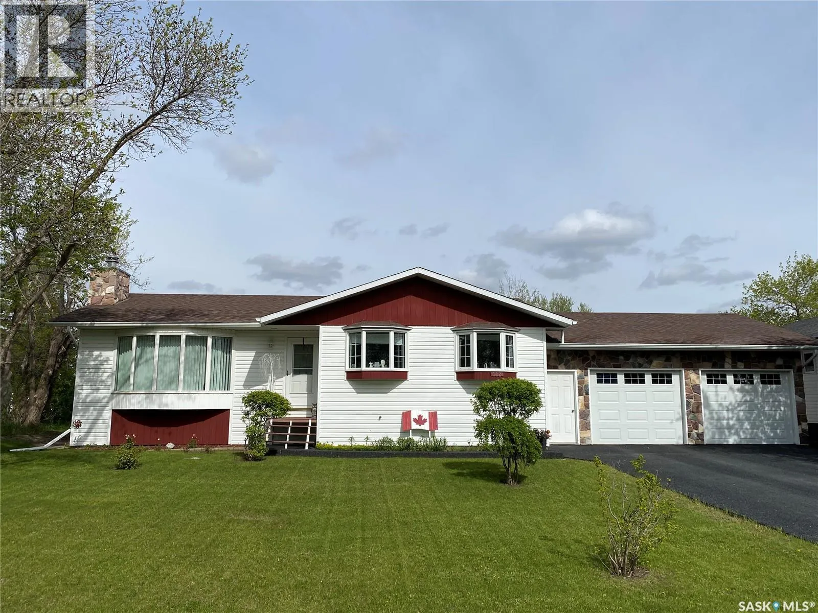 House for rent: 112 Bennett Street, Lampman, Saskatchewan S0C 1N0