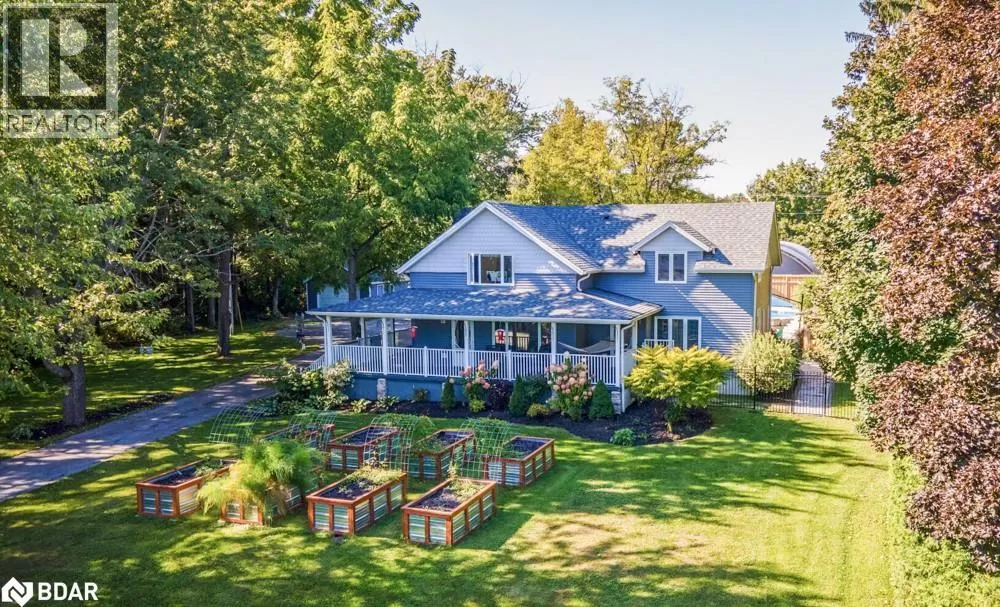 112 Lakeshore Road W, Oro-Medonte, Ontario L0L 2E0