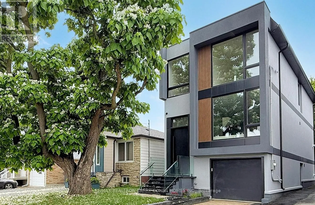 House for rent: 112 Newcastle Street, Toronto, Ontario M8Z 1C8