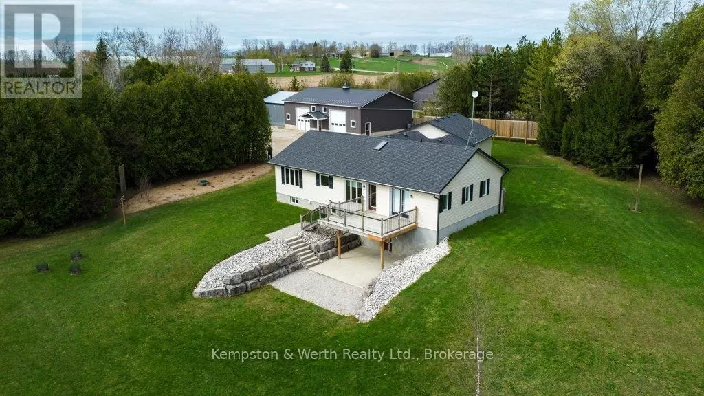 House for rent: 112 Old Bridge Road S, West Grey, Ontario N4N 3B8