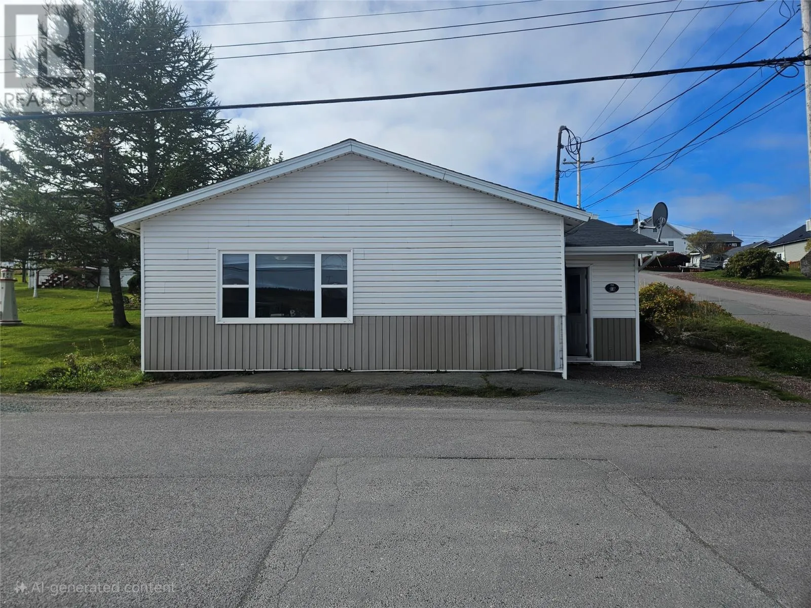 House for rent: 112 Water Street W, St. Lawrence, Newfoundland & Labrador A0E 2V0