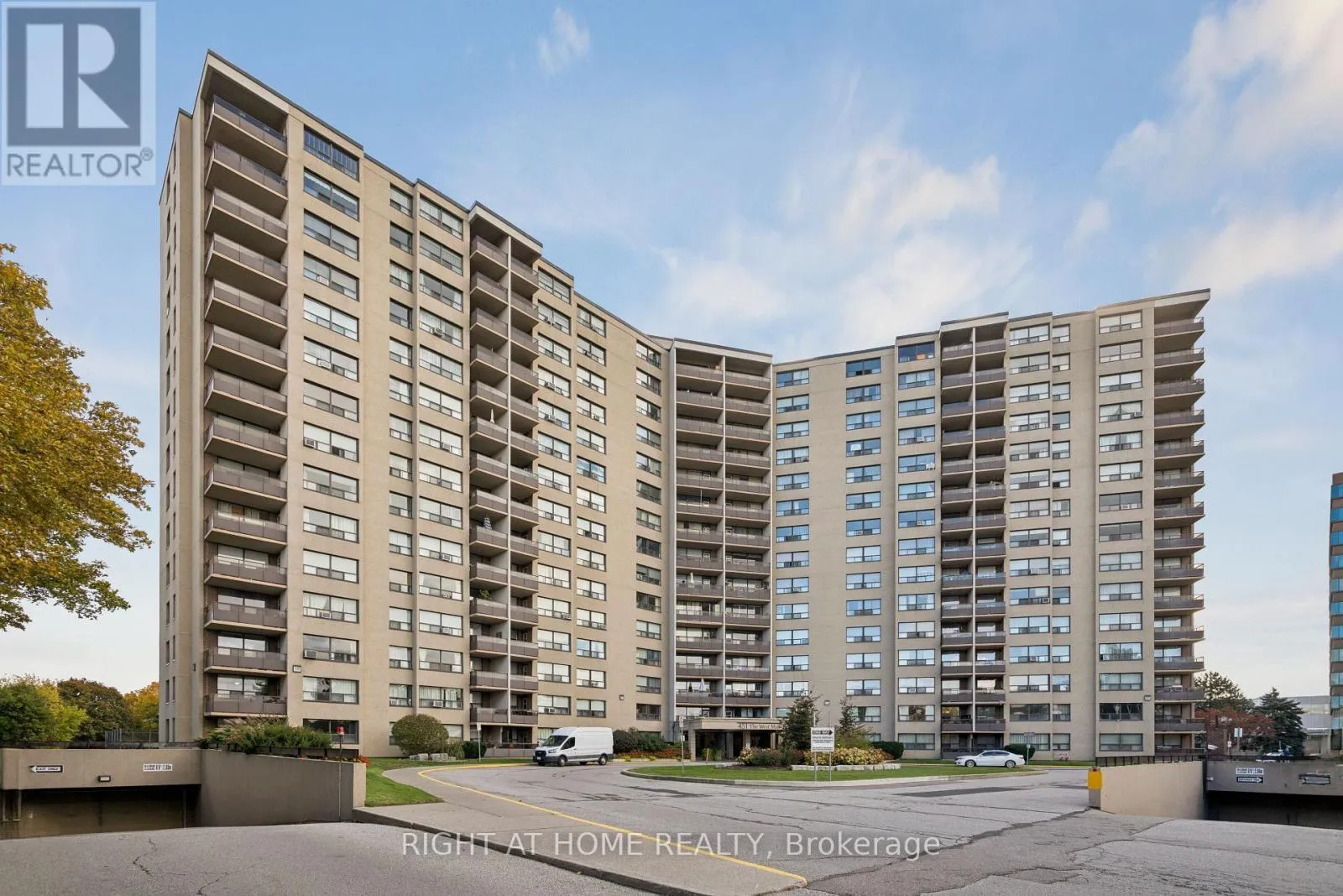 Apartment for rent: 1120 - 451 The West Mall, Toronto, Ontario M9C 1G1