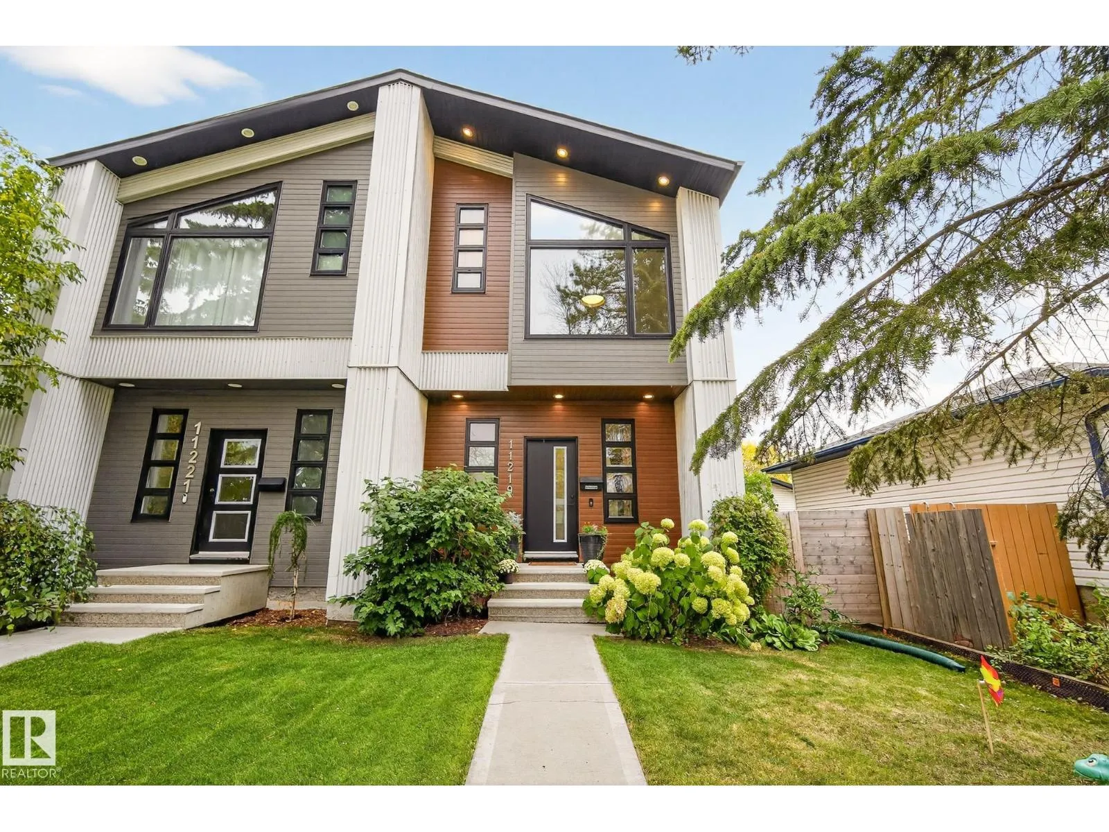 Duplex for rent: 11219 132 St Nw, Edmonton, Alberta T5M 1E7