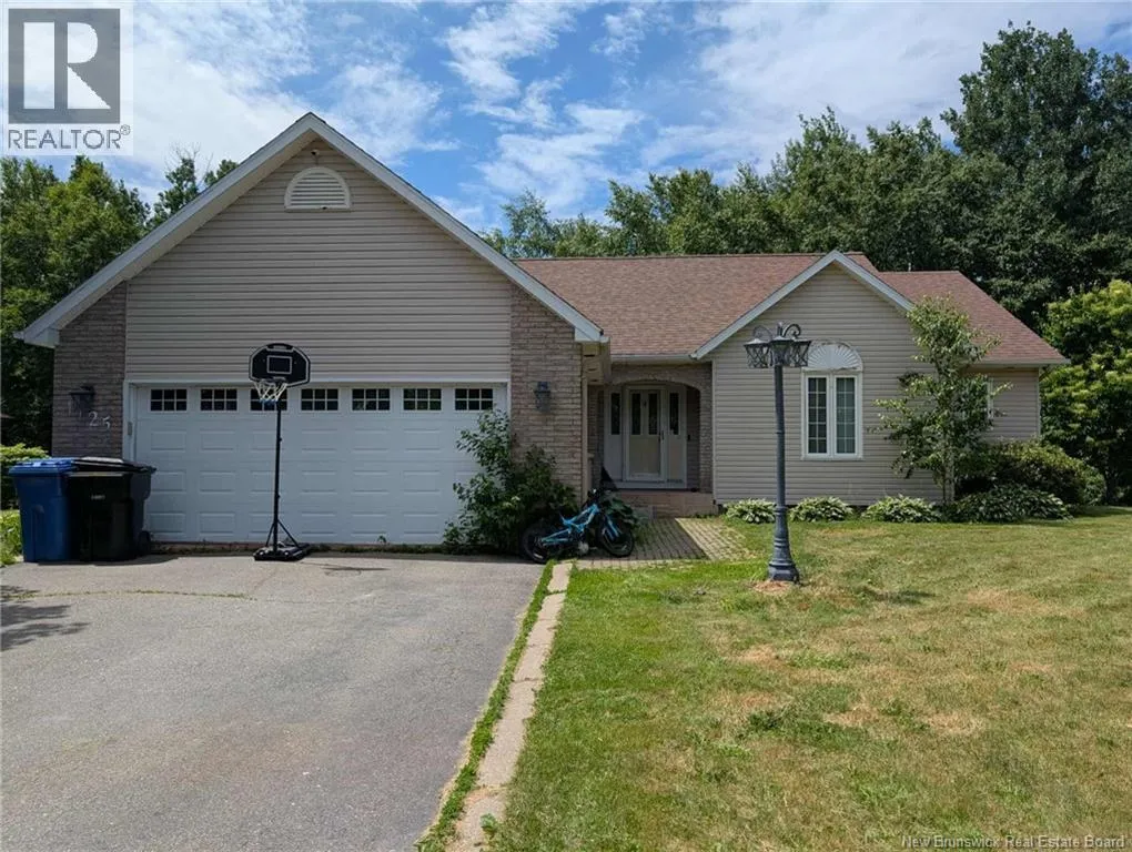 House for rent: 1125 Birchwood Drive, Bathurst, New Brunswick E2A 4W8