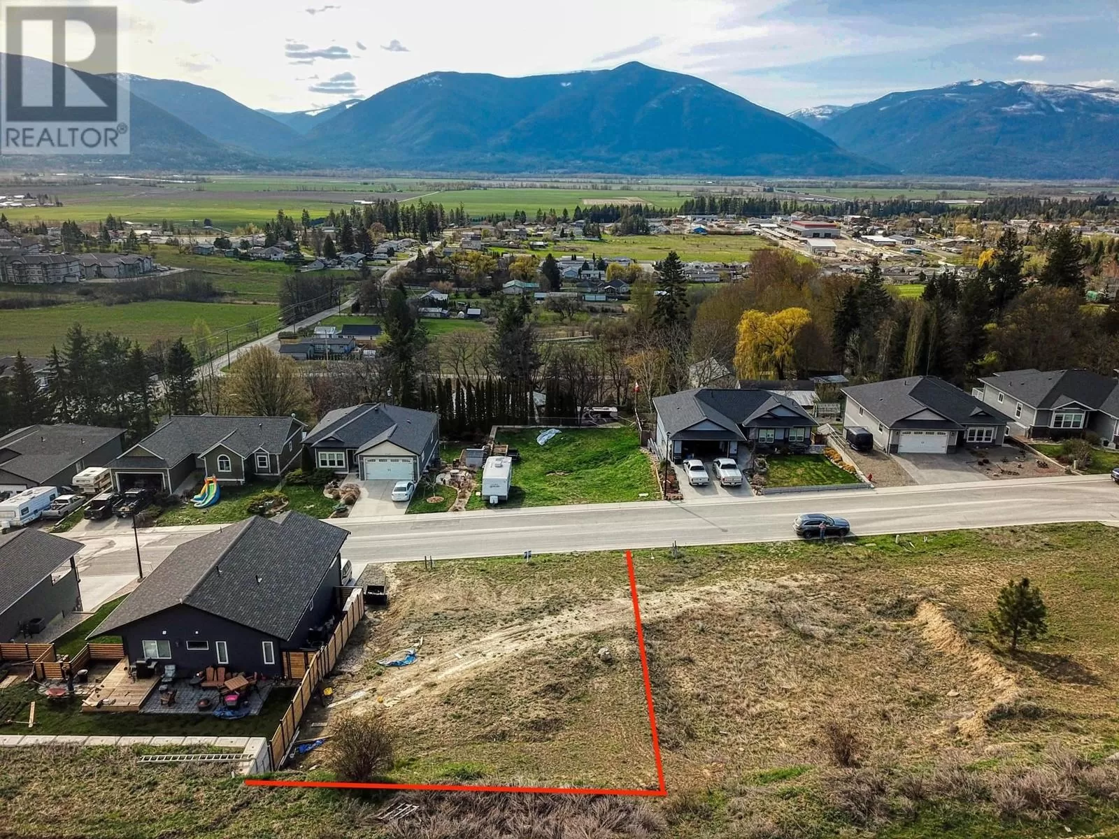 Other for rent: 1126 12th Avenue N, Creston, British Columbia V0B 1G6