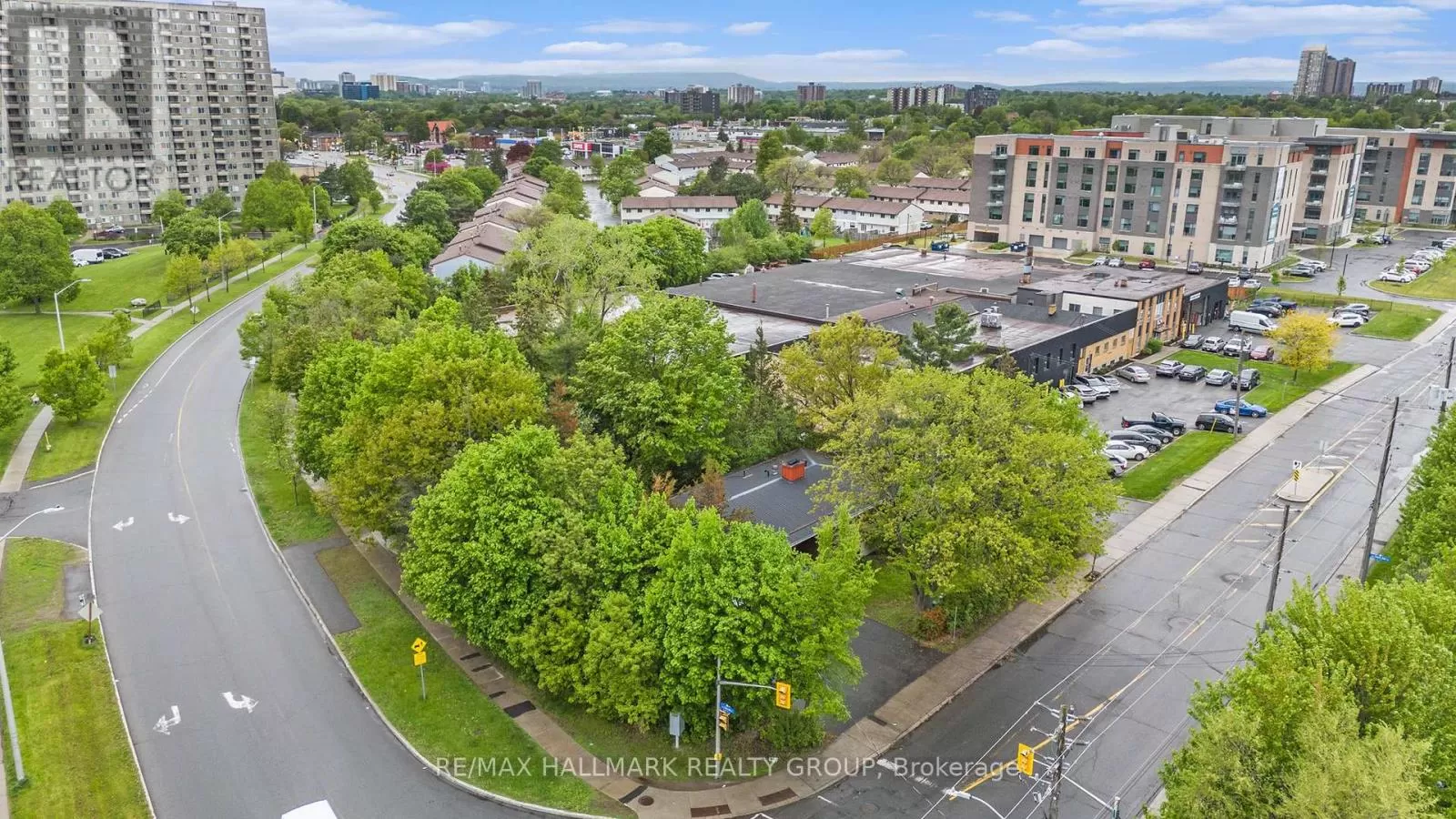 1128 Cummings Avenue, Ottawa, Ontario K1J 7R8