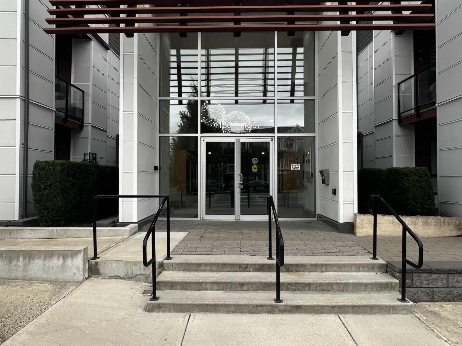 Apartment for rent: 113 11501 84 Avenue, Delta, British Columbia V4C 0E5