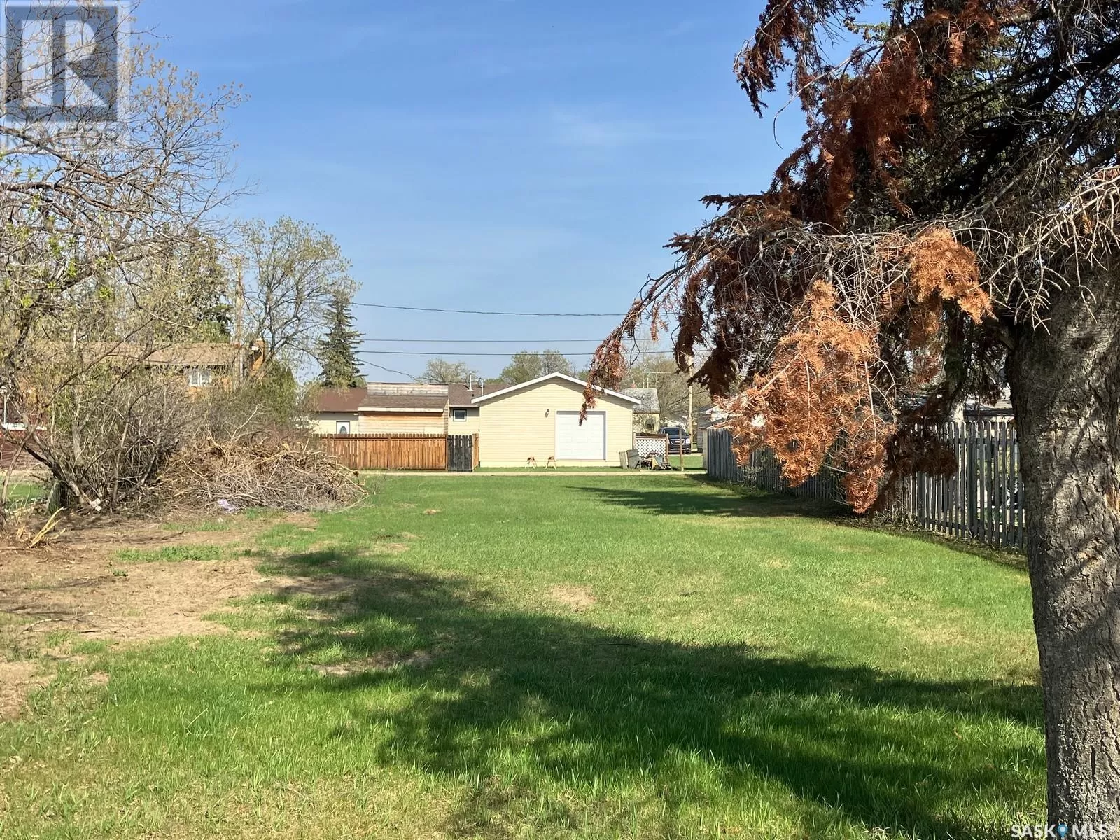 Unknown for rent: 113 4th Street N, Nipawin, Saskatchewan S0E 1E0