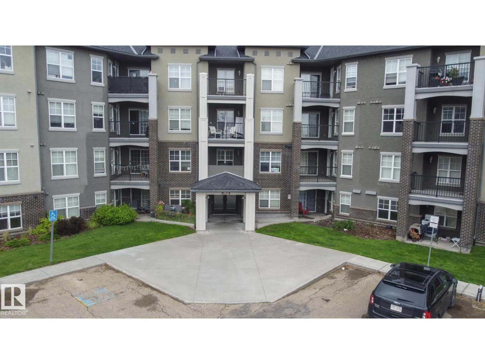 Apartment for rent: #113 630 Mcallister Lo Sw, Edmonton, Alberta T6W 1N1