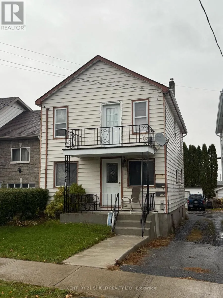 Duplex for rent: 113 Lefebvre Avenue, Cornwall, Ontario K6H 5G6