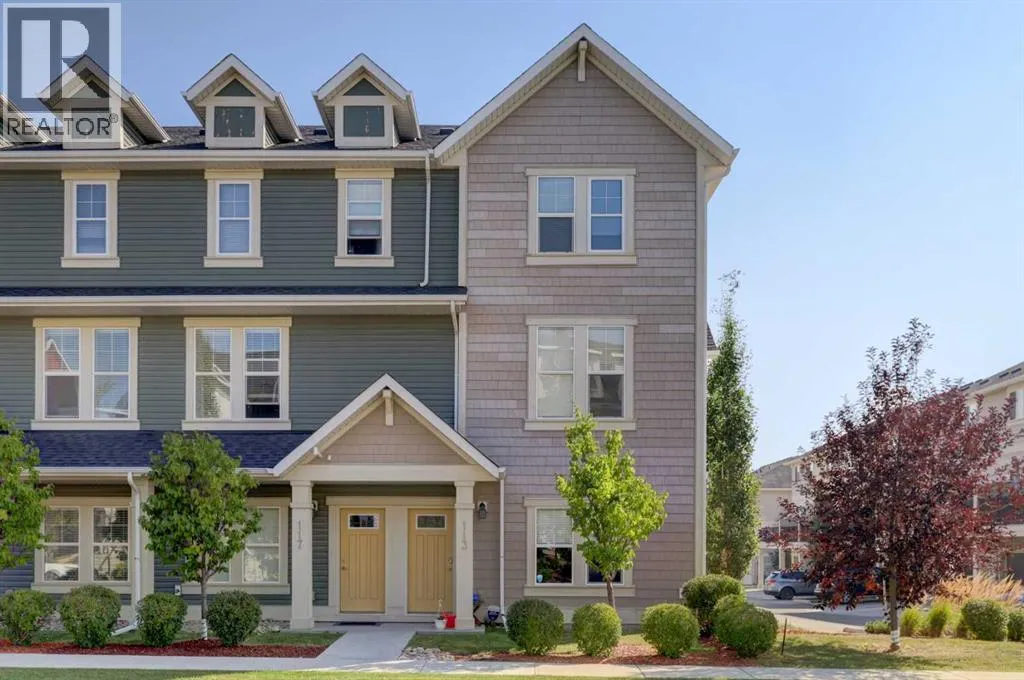 Row / Townhouse for rent: 113 South Point Court Sw, Airdrie, Alberta T4B 5C3