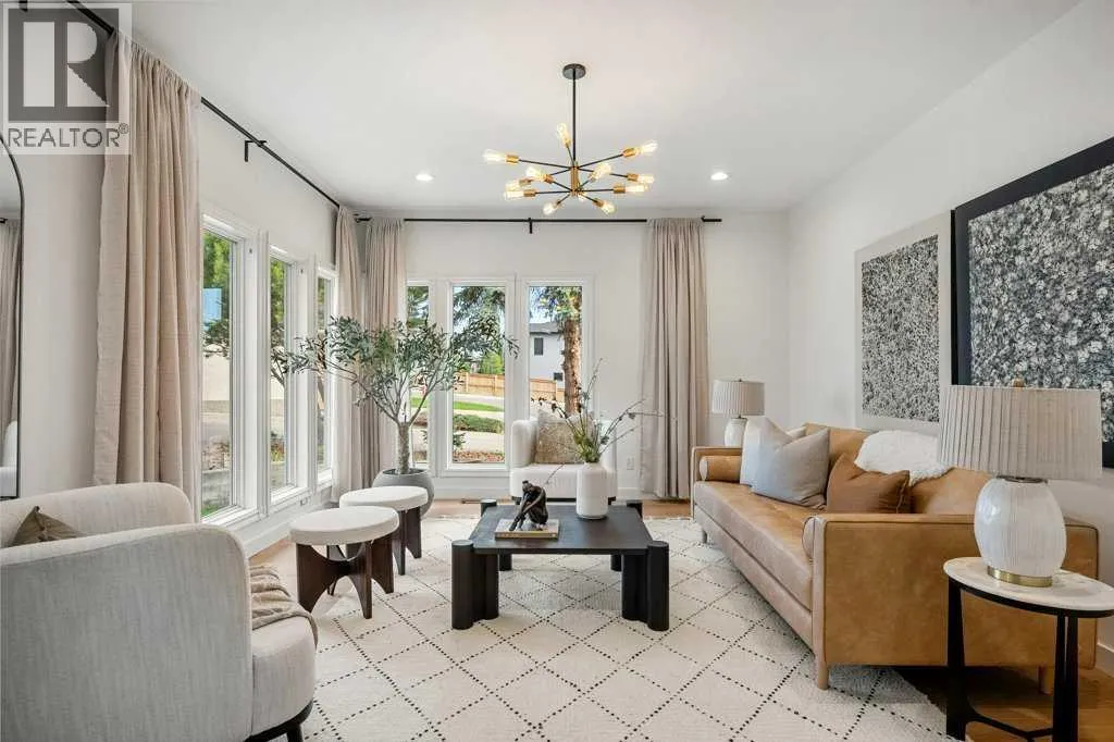 House for rent: 113 Straddock Terrace Sw, Calgary, Alberta T3H 2T4