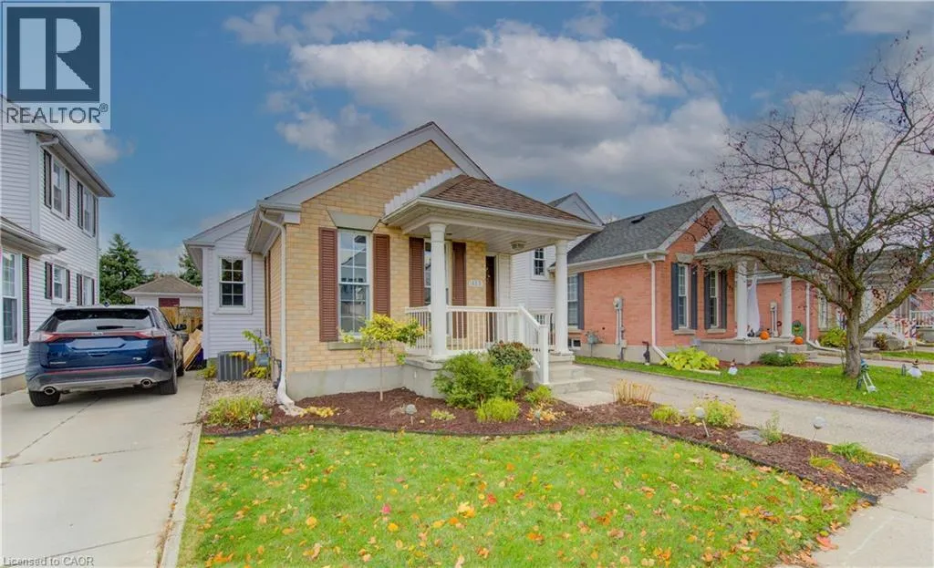 House for rent: 113 Wake Robin Drive, Kitchener, Ontario N2E 3L4