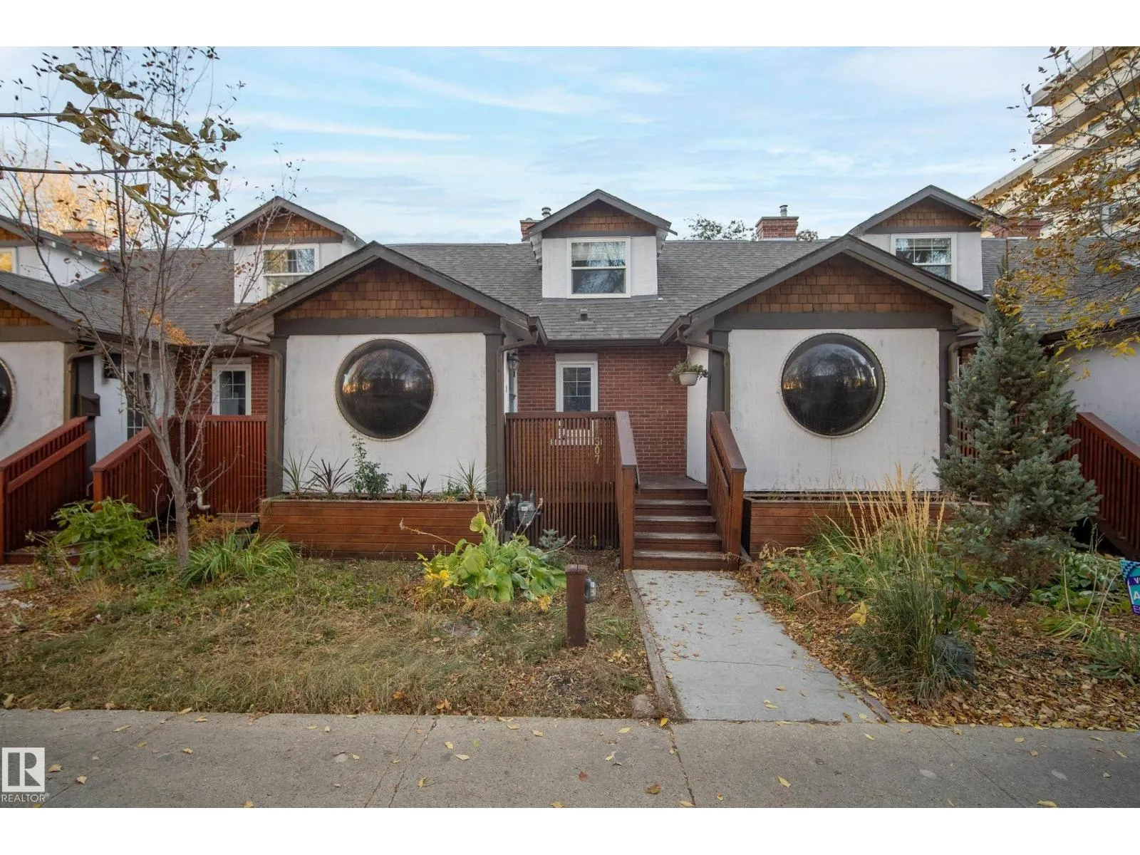 Row / Townhouse for rent: 11307 102 Av Nw, Edmonton, Alberta T5P 0P6