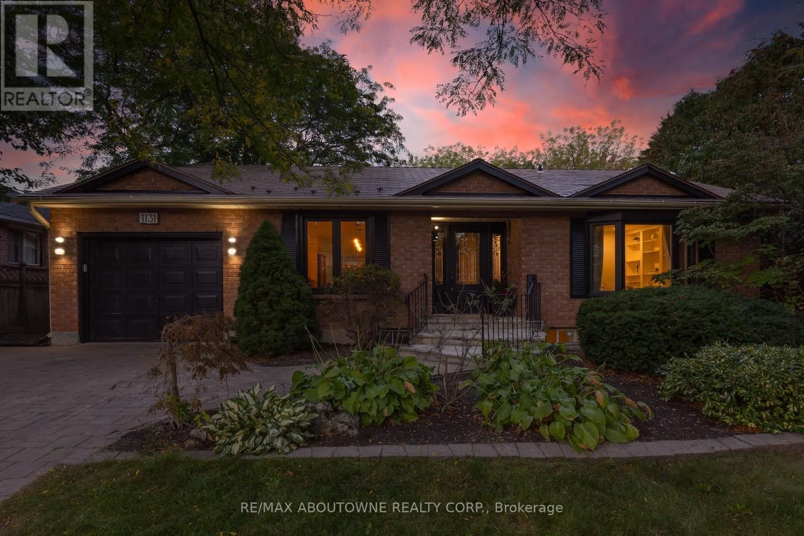 House for rent: 1131 Carol Street, Burlington, Ontario L7S 1Z9