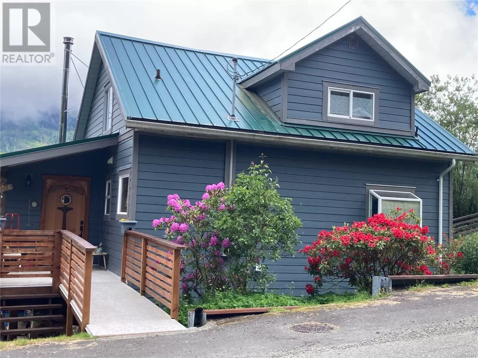 House for rent: 1131 Tipperary Pk, Tahsis, British Columbia V0P 1X0