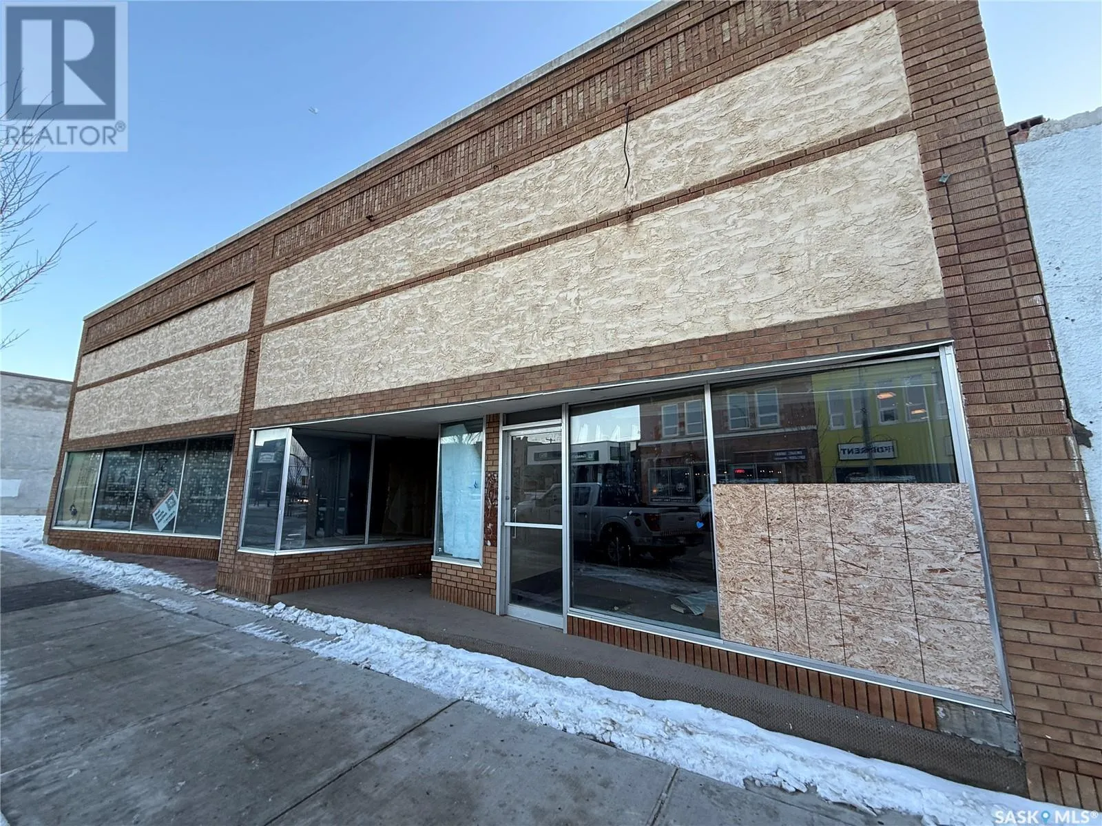 Retail for rent: 1132 101st Street, North Battleford, Saskatchewan S9A 0Z6