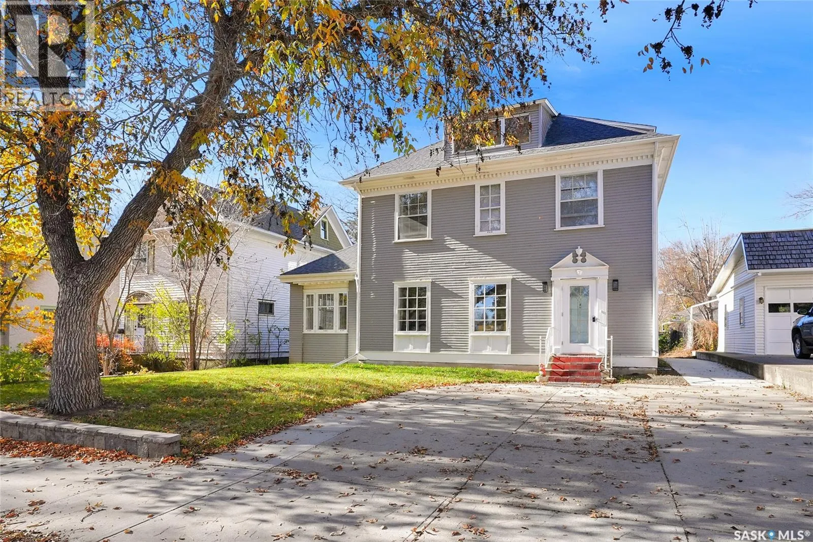 House for rent: 1136 1st Avenue Nw, Moose Jaw, Saskatchewan S6H 3N3