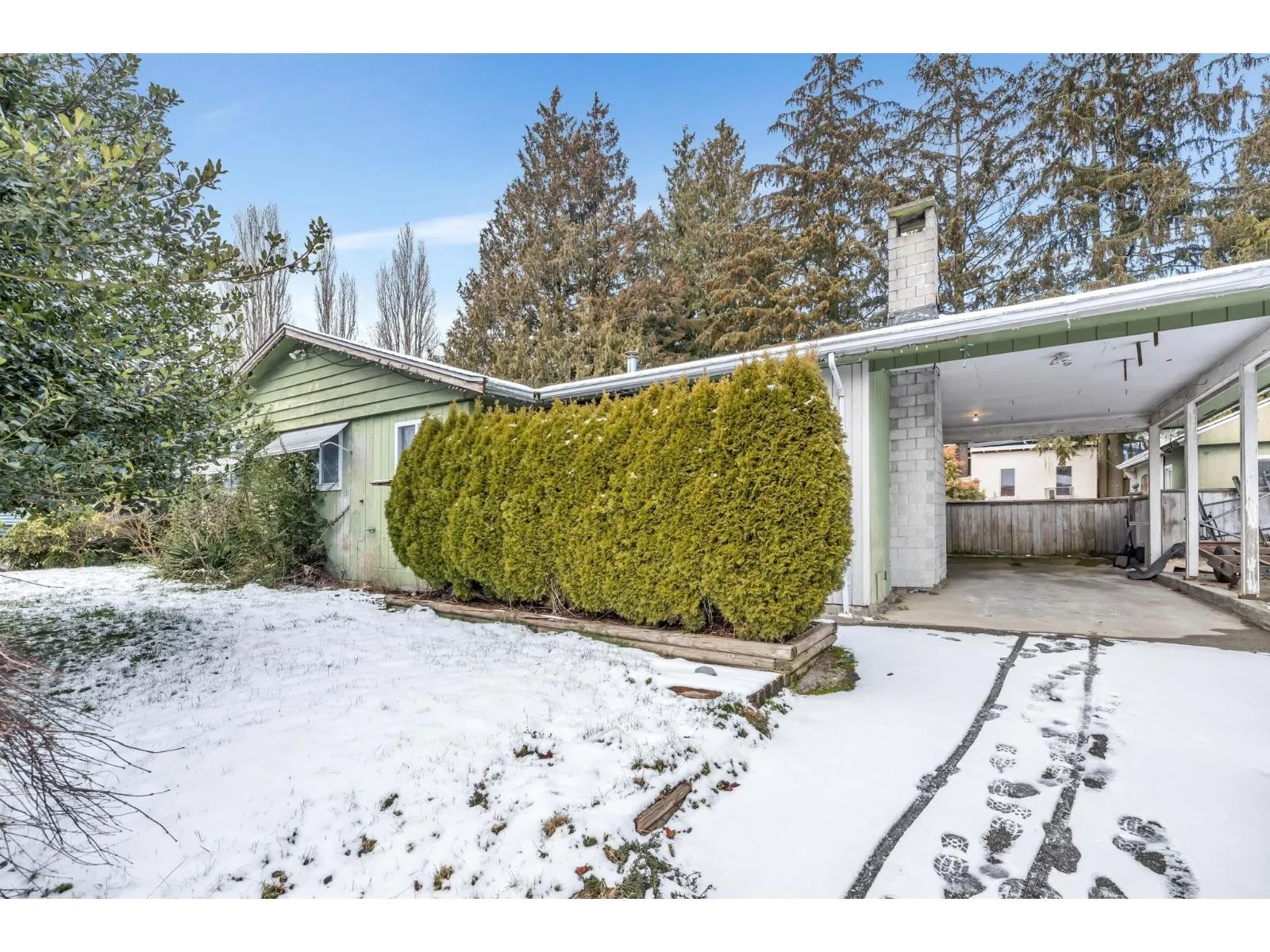 House for rent: 11377 77 Avenue, Delta, British Columbia V4C 1M2