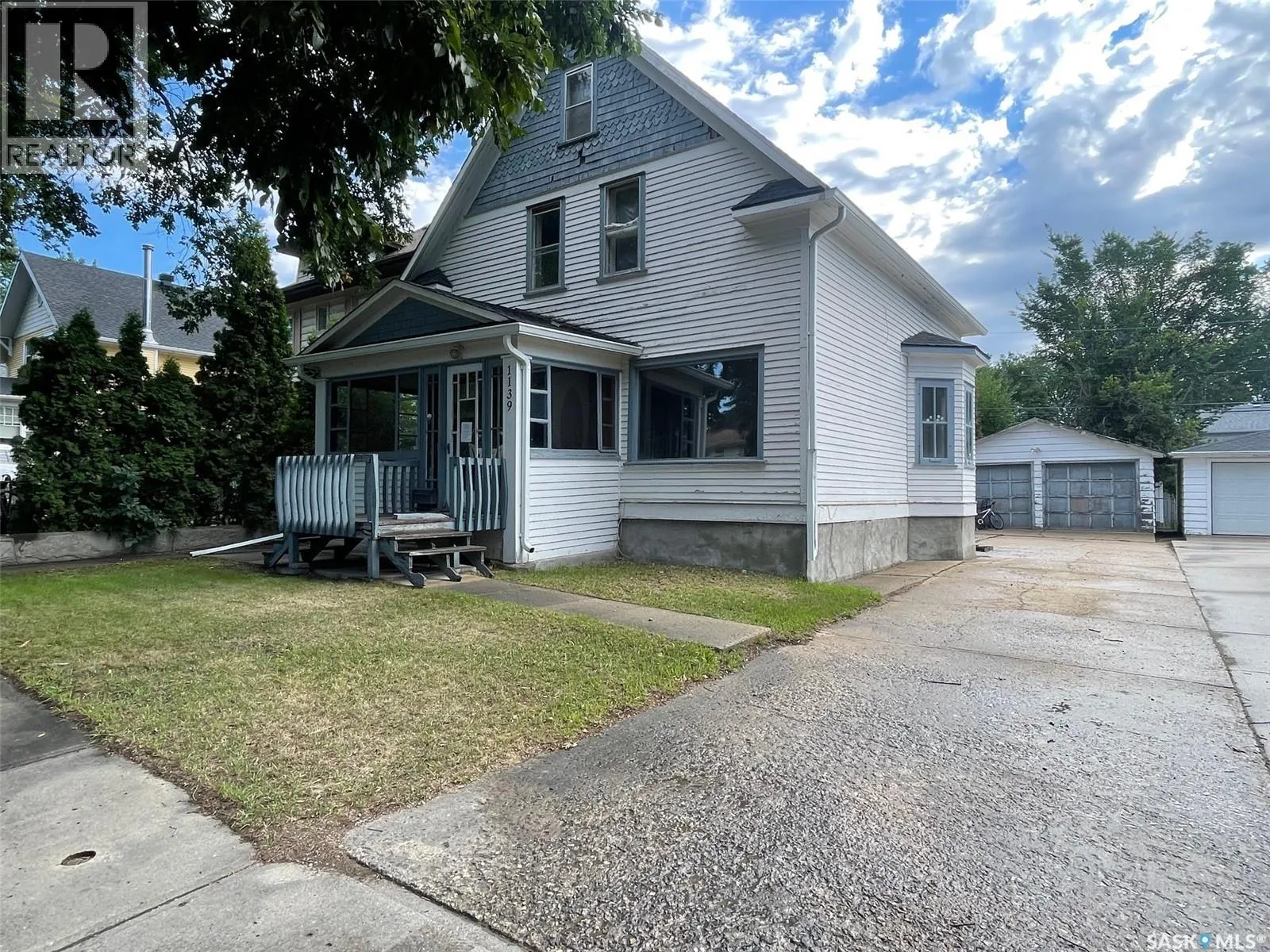 House for rent: 1139 1st Avenue Nw, Moose Jaw, Saskatchewan S6H 3N4