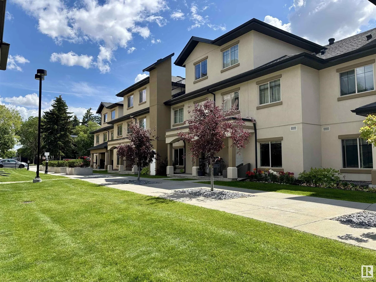 Row / Townhouse for rent: #114 10510 56 Av Nw, Edmonton, Alberta T6H 0X7