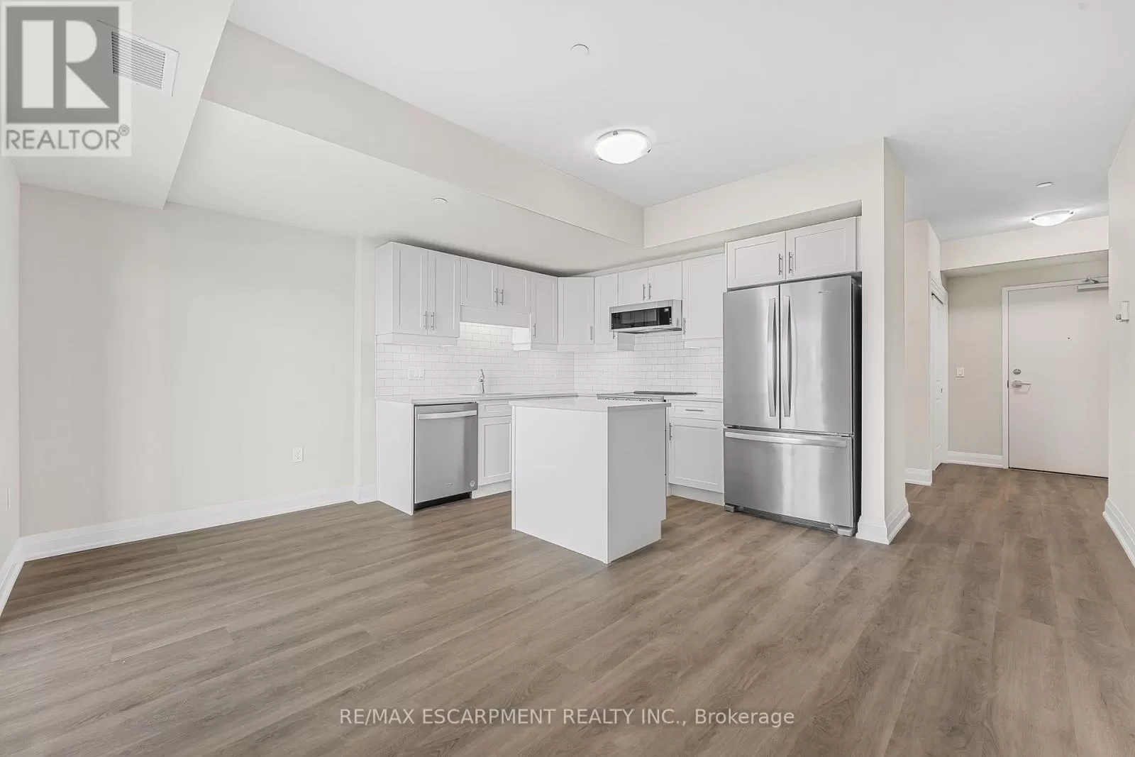 Apartment for rent: 114 - 118 Summersides Boulevard, Pelham, Ontario L0E 1E1