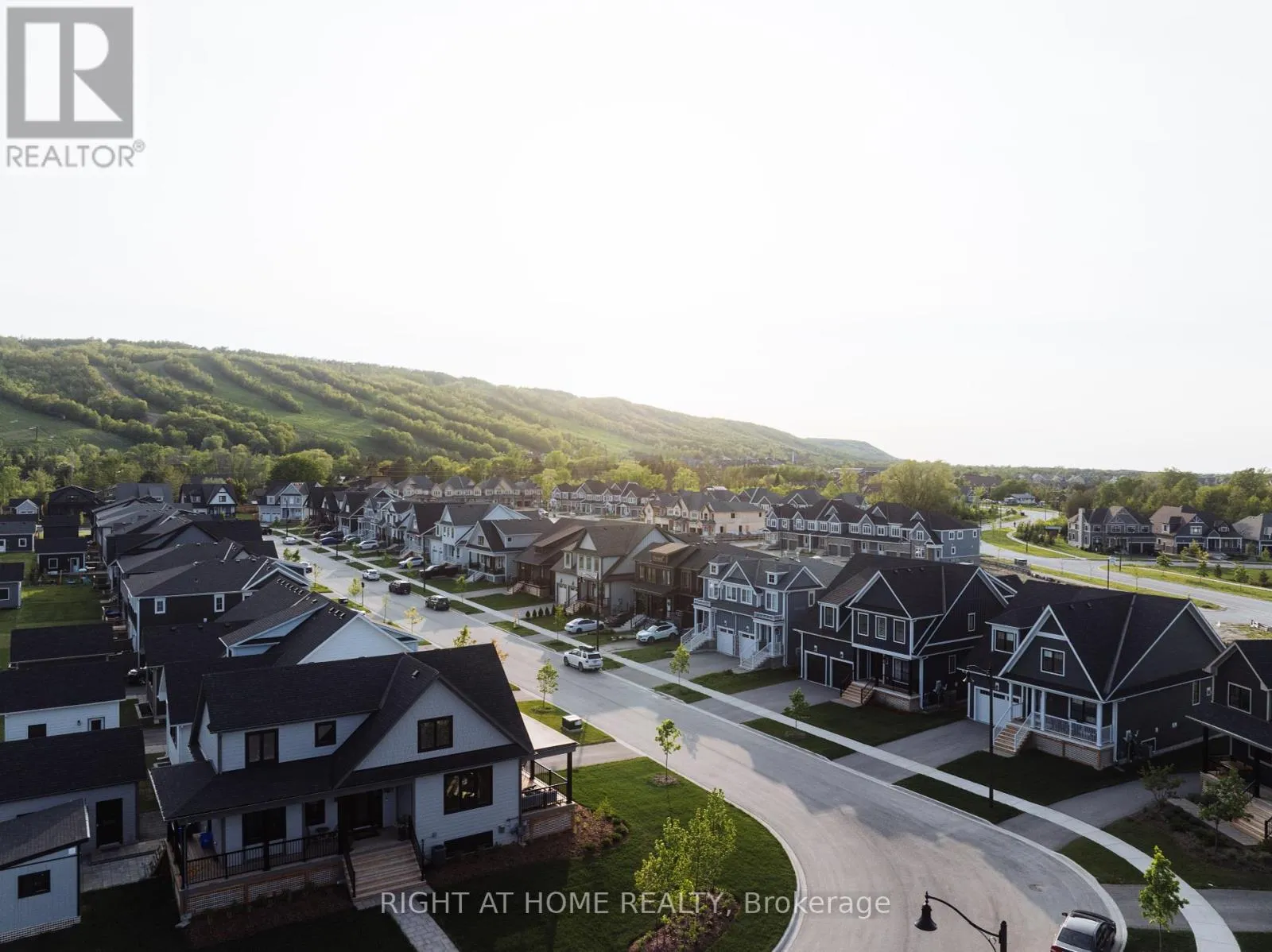 House for rent: 114 Black Willow Crescent, Blue Mountains, Ontario L9Y 5L8