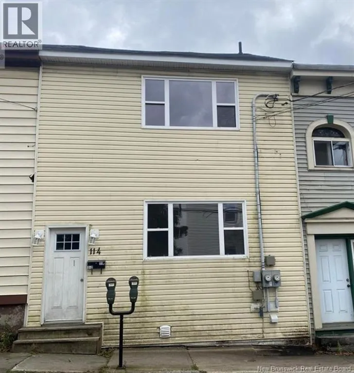 Duplex for rent: 114 Carleton Street, Saint John, New Brunswick E2L 2Z7