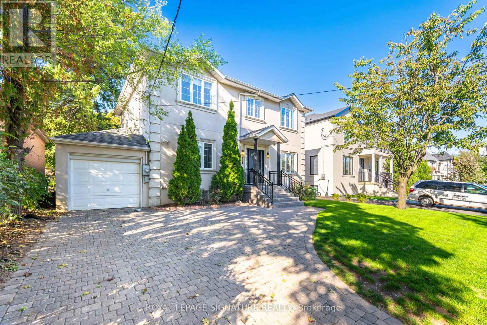 House for rent: 114 Fairholme Avenue, Toronto, Ontario M6B 2W9