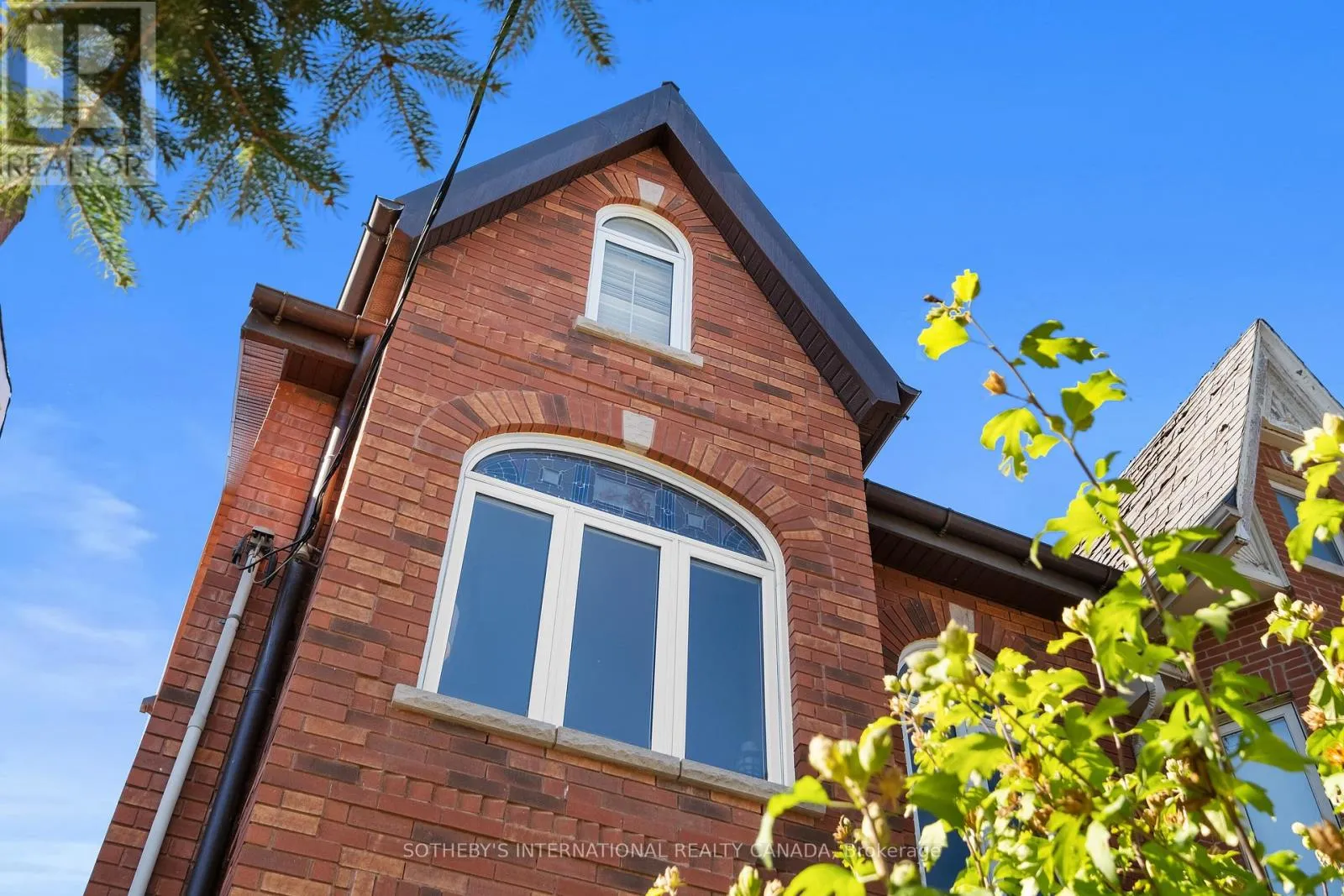 House for rent: 114 Margueretta Street, Toronto, Ontario M6H 3S3