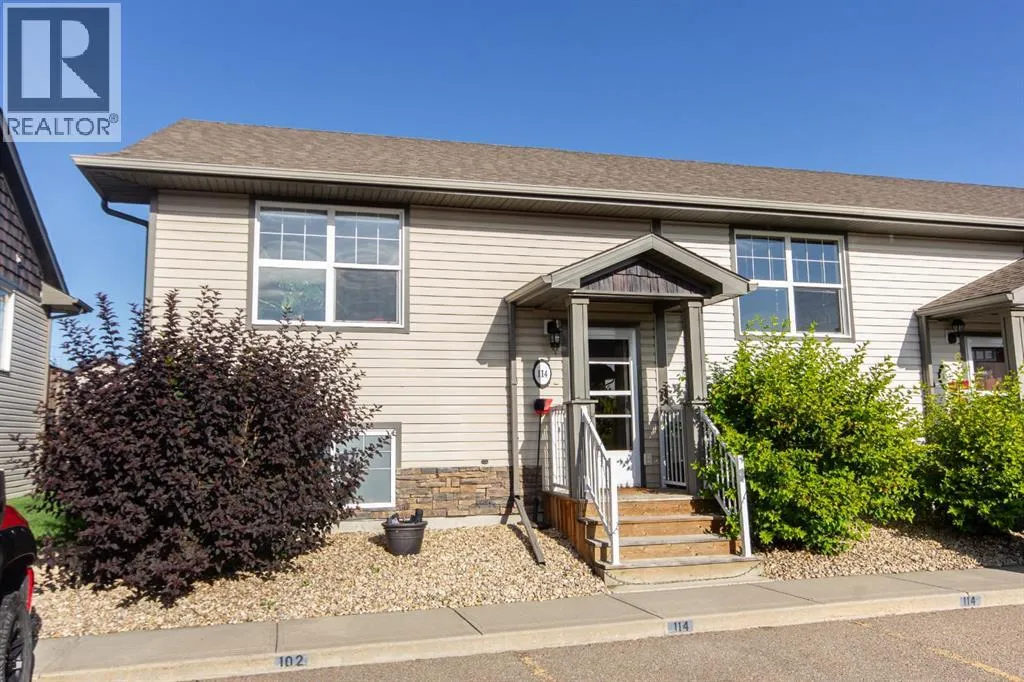 Row / Townhouse for rent: 114 Redwood Boulevard, Springbrook, Alberta T4S 0J5