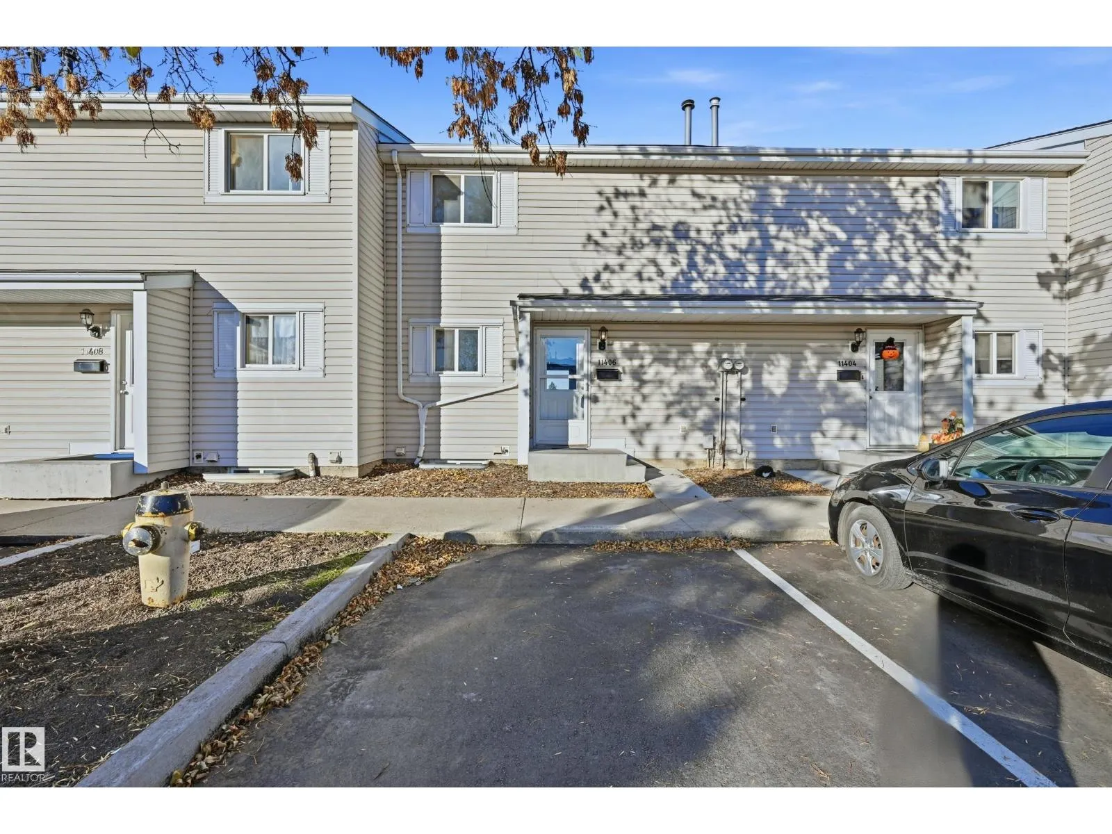 Row / Townhouse for rent: 11406 139 Av Nw, Edmonton, Alberta T5X 3L4