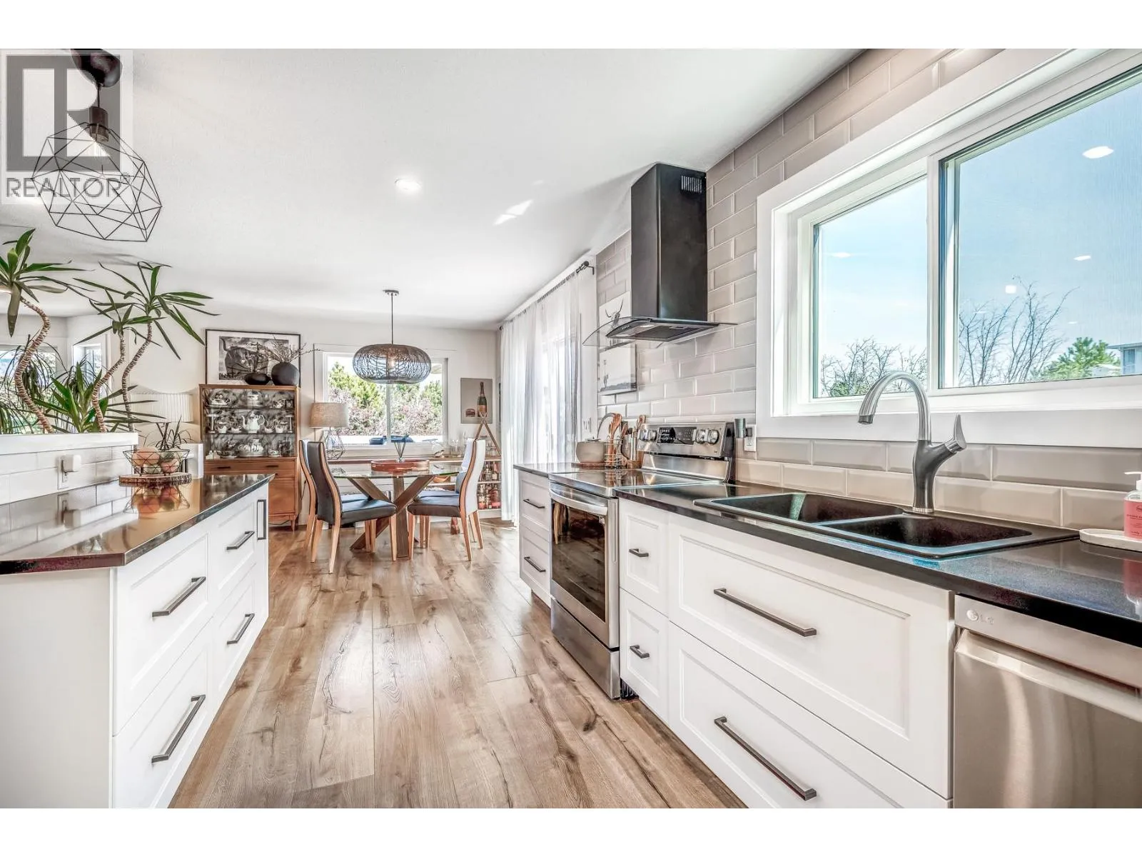 House for rent: 1141 Lynden Road, West Kelowna, British Columbia V1Z 3L7