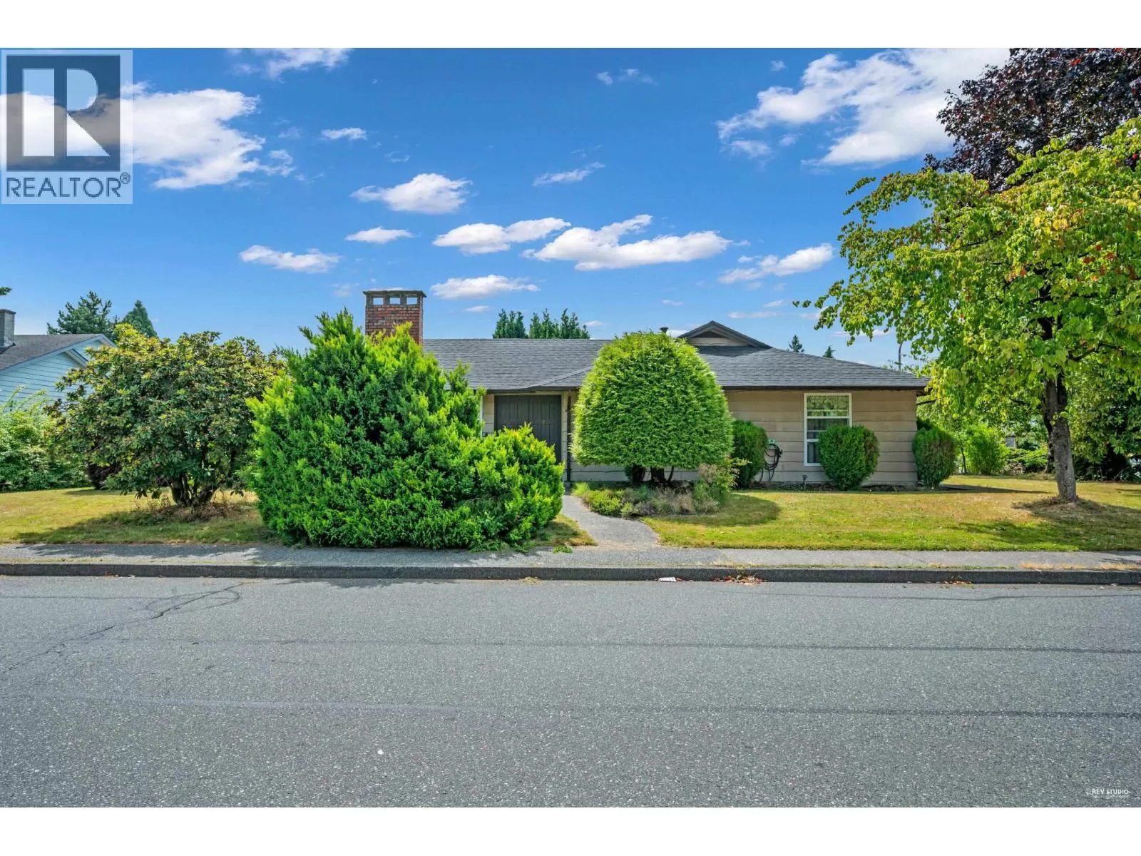 House for rent: 11420 Daniels Road, Richmond, British Columbia V6X 1M8