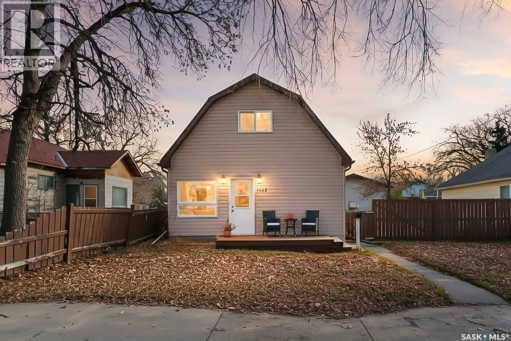 House for rent: 1143 6th Avenue Nw, Moose Jaw, Saskatchewan S6H 4A7