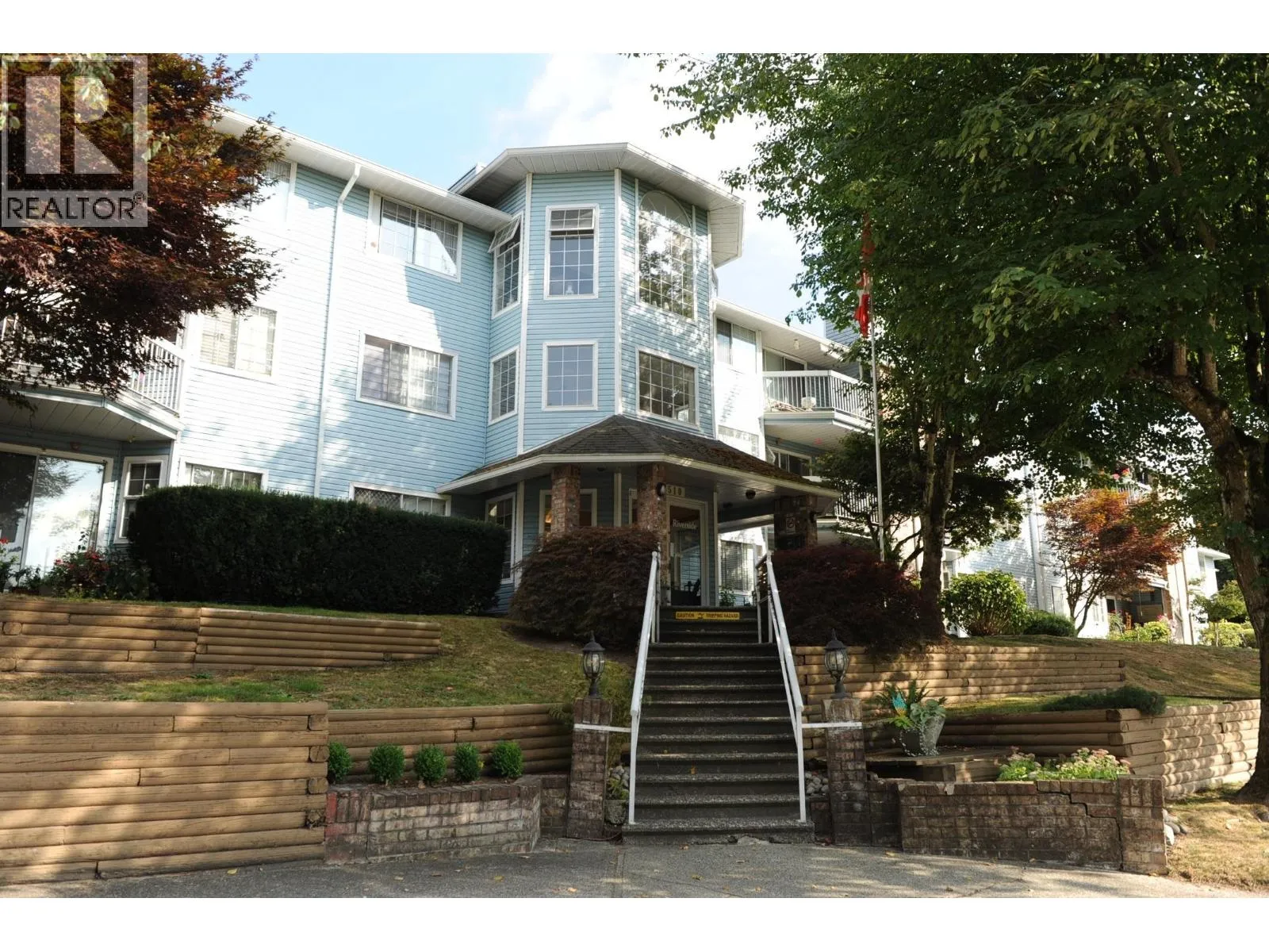 Apartment for rent: 115 11510 225 Street, Maple Ridge, British Columbia V2X 9Y3