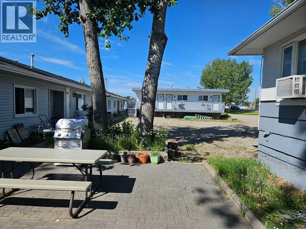 115 2 Street Se, Vulcan, Alberta T0L 2B0