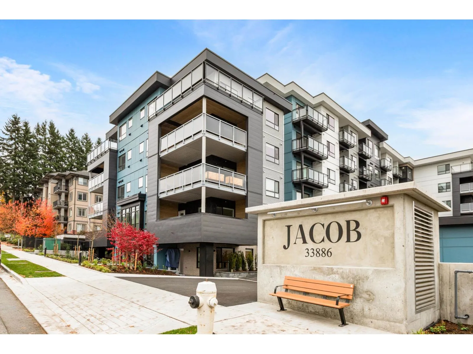 Apartment for rent: 115 33886 Pine Street, Abbotsford, British Columbia V2S 0N9