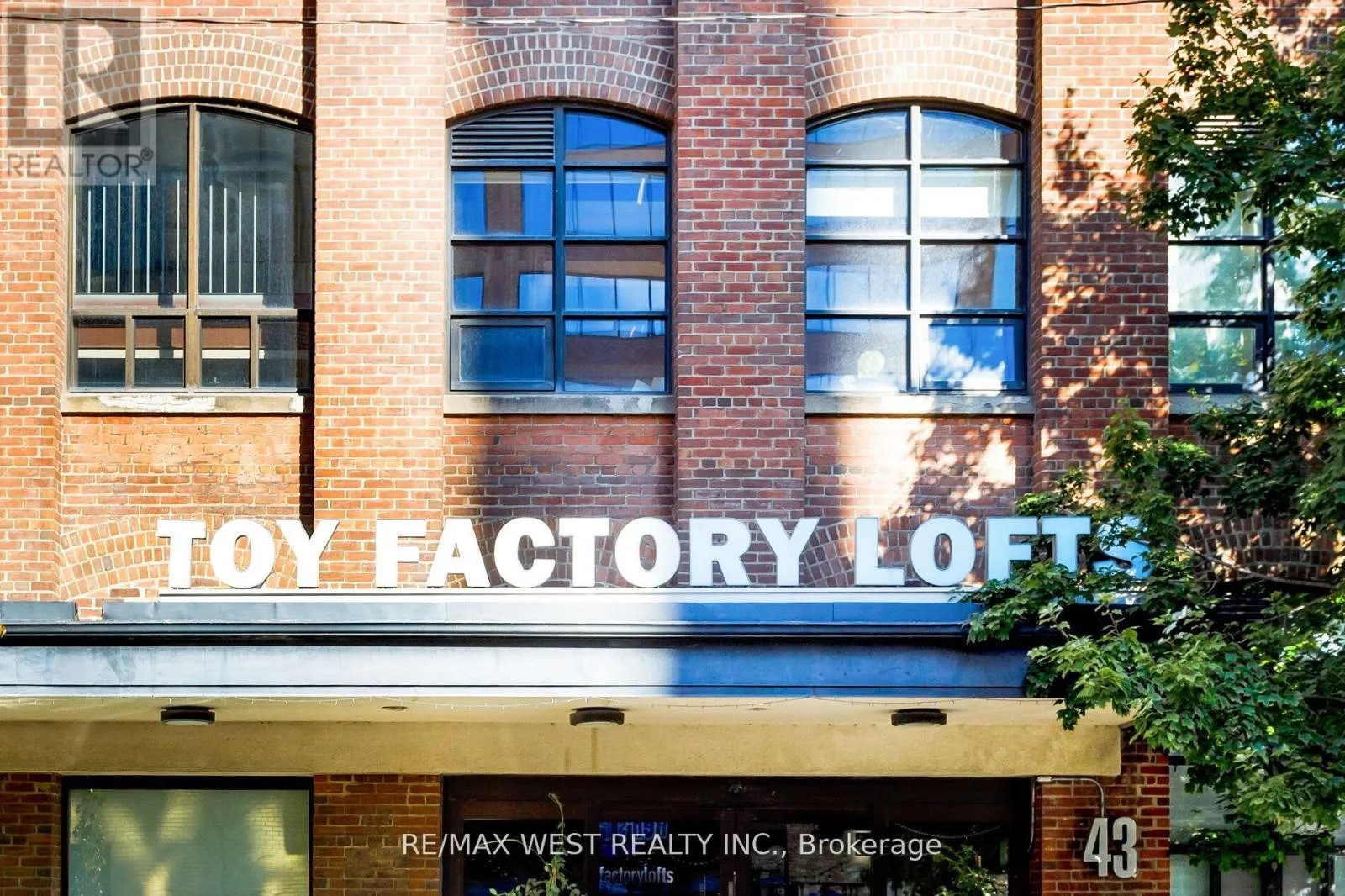 Apartment for rent: 115 - 43 Hanna Avenue, Toronto, Ontario M6K 1X1