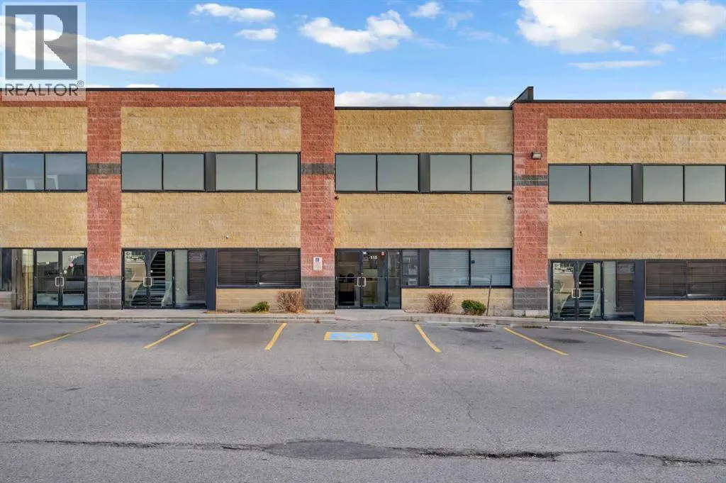 Retail for rent: 115, 55 Westwinds Crescent Ne, Calgary, Alberta T3J 5H2