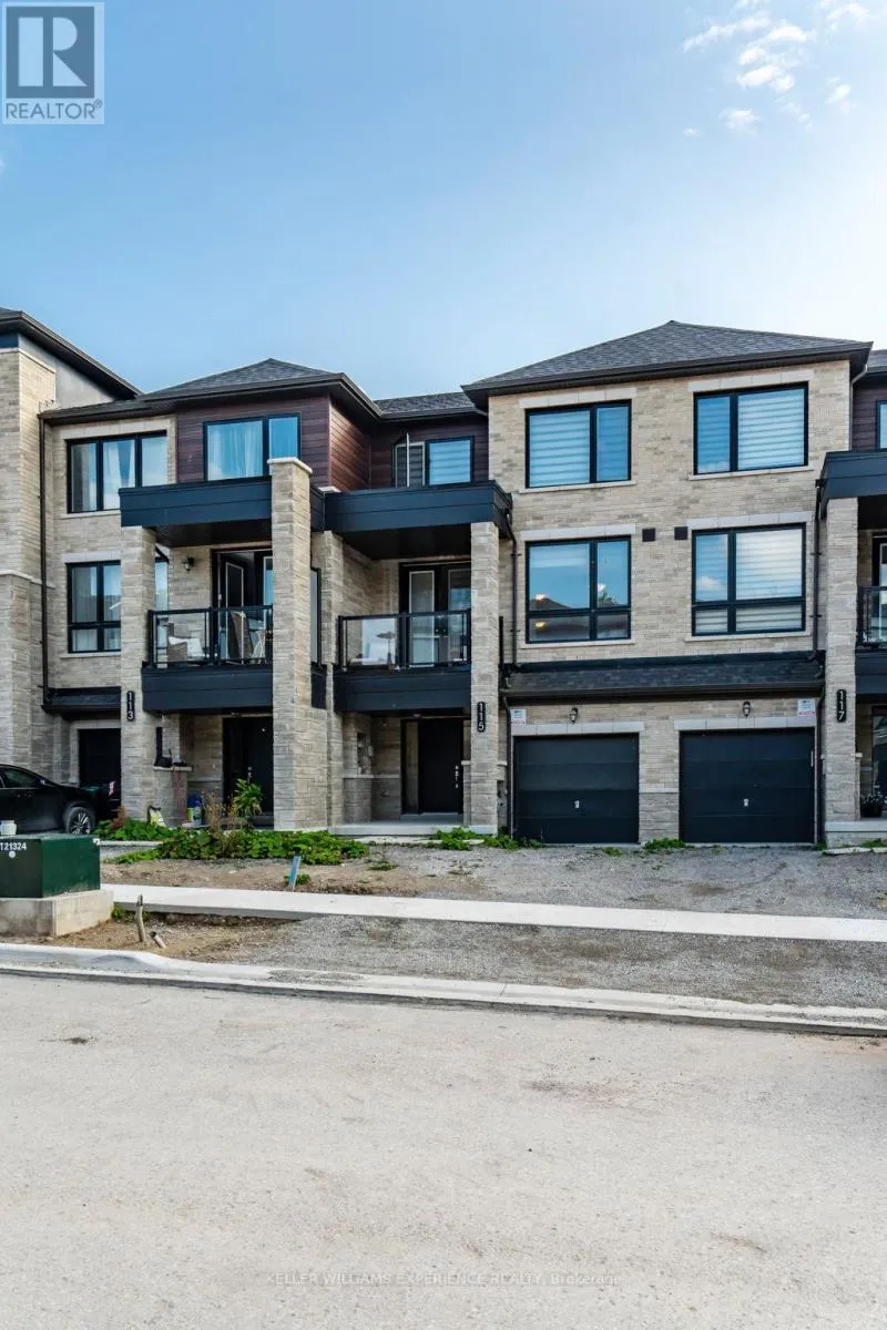 Row / Townhouse for rent: 115 Blue Forest Crescent, Barrie, Ontario L9J 0N7