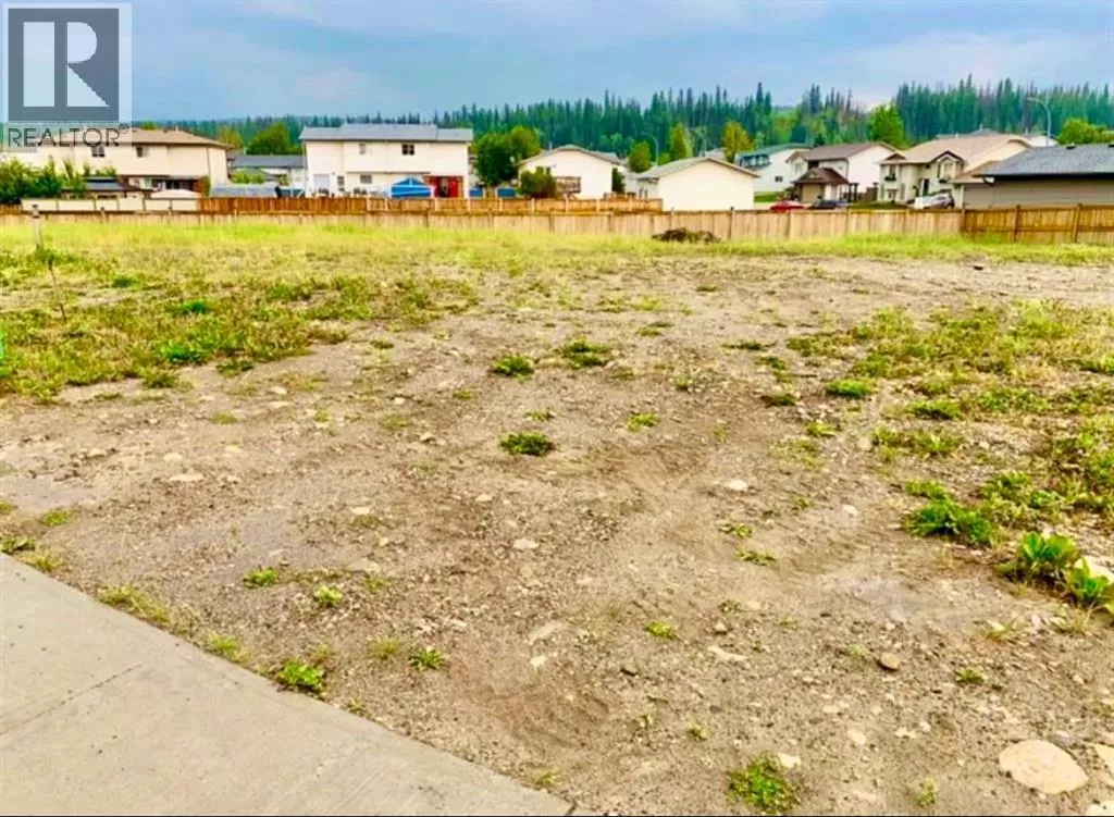 115 Cache Percotte Cove, Hinton, Alberta T7V 0C3