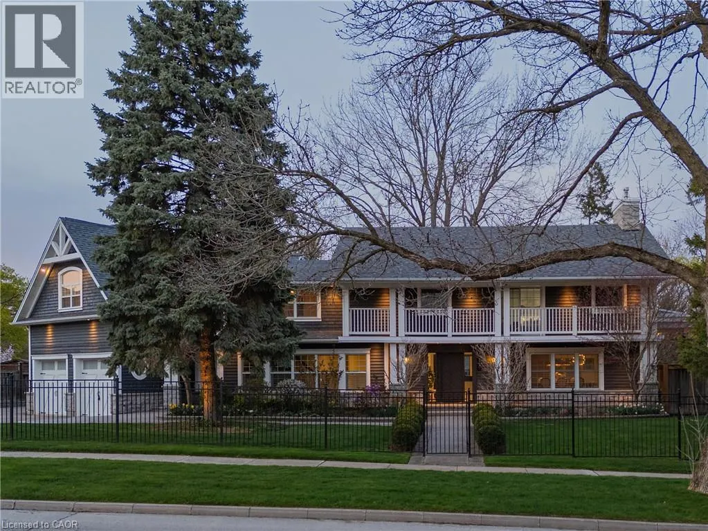 House for rent: 115 Charnwood Drive, Oakville, Ontario L6J 5G8