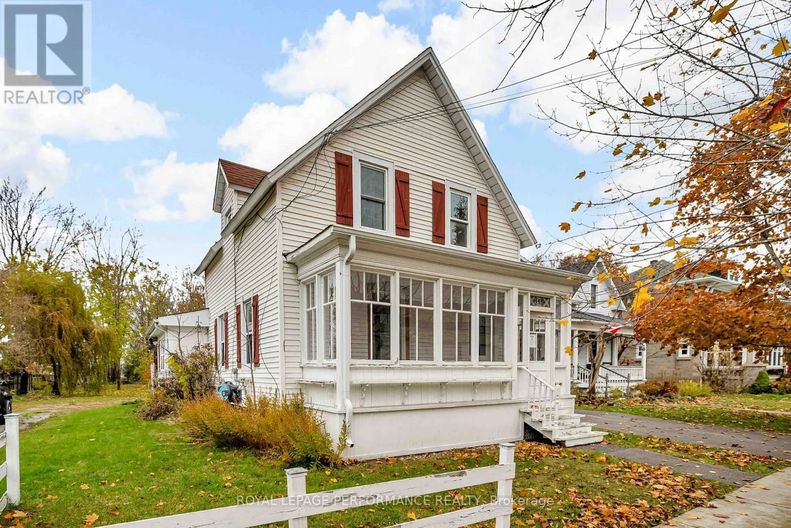 House for rent: 115 Fifth Street E, Cornwall, Ontario K6H 2L6