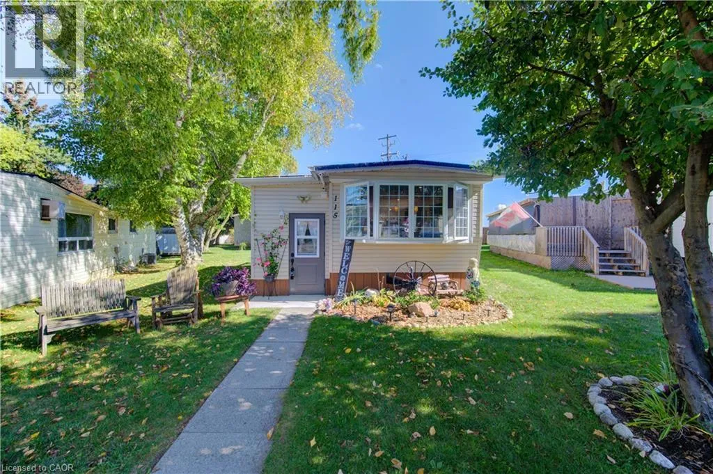 Mobile Home for rent: 115 Franciscus Street, Waterloo, Ontario N2J 4G8