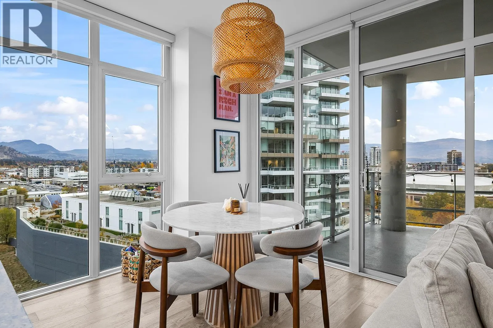 Apartment for rent: 1151 Sunset Drive Unit# 905, Kelowna, British Columbia V1Y 0G2