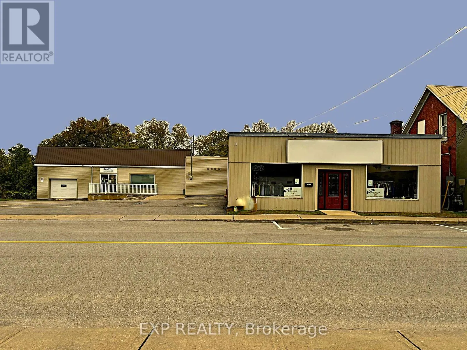 Offices for rent: 115-125 Plaunt Street S, Renfrew, Ontario K7V 1M5