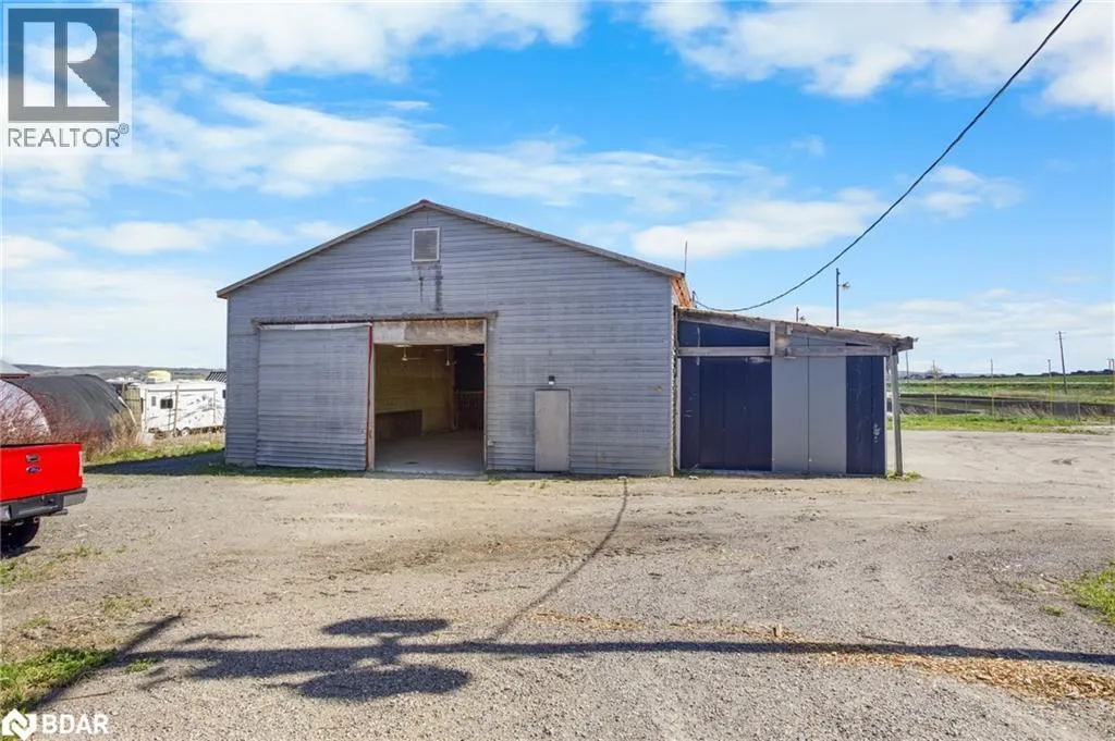 1153 Canal Road Unit# Barn, Bradford, Ontario L3Z 2A6