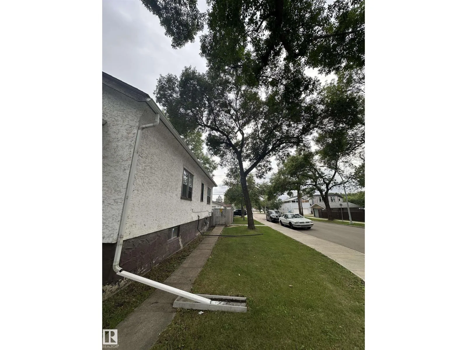 House for rent: 11548 97 St Nw, Edmonton, Alberta T5G 1X8