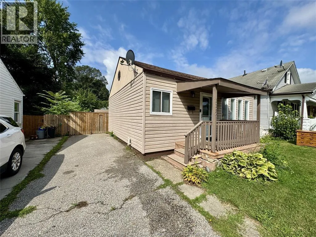 House for rent: 1159 Felix, Windsor, Ontario N9C 3L6